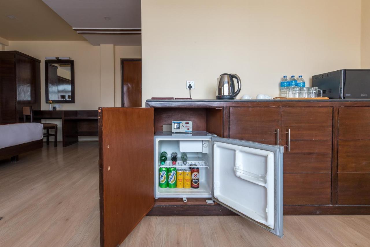 Hotel Thamel Катманду Экстерьер фото