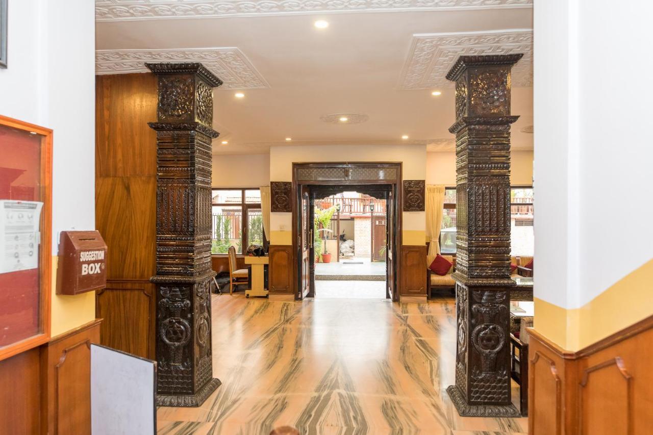 Hotel Thamel Катманду Экстерьер фото