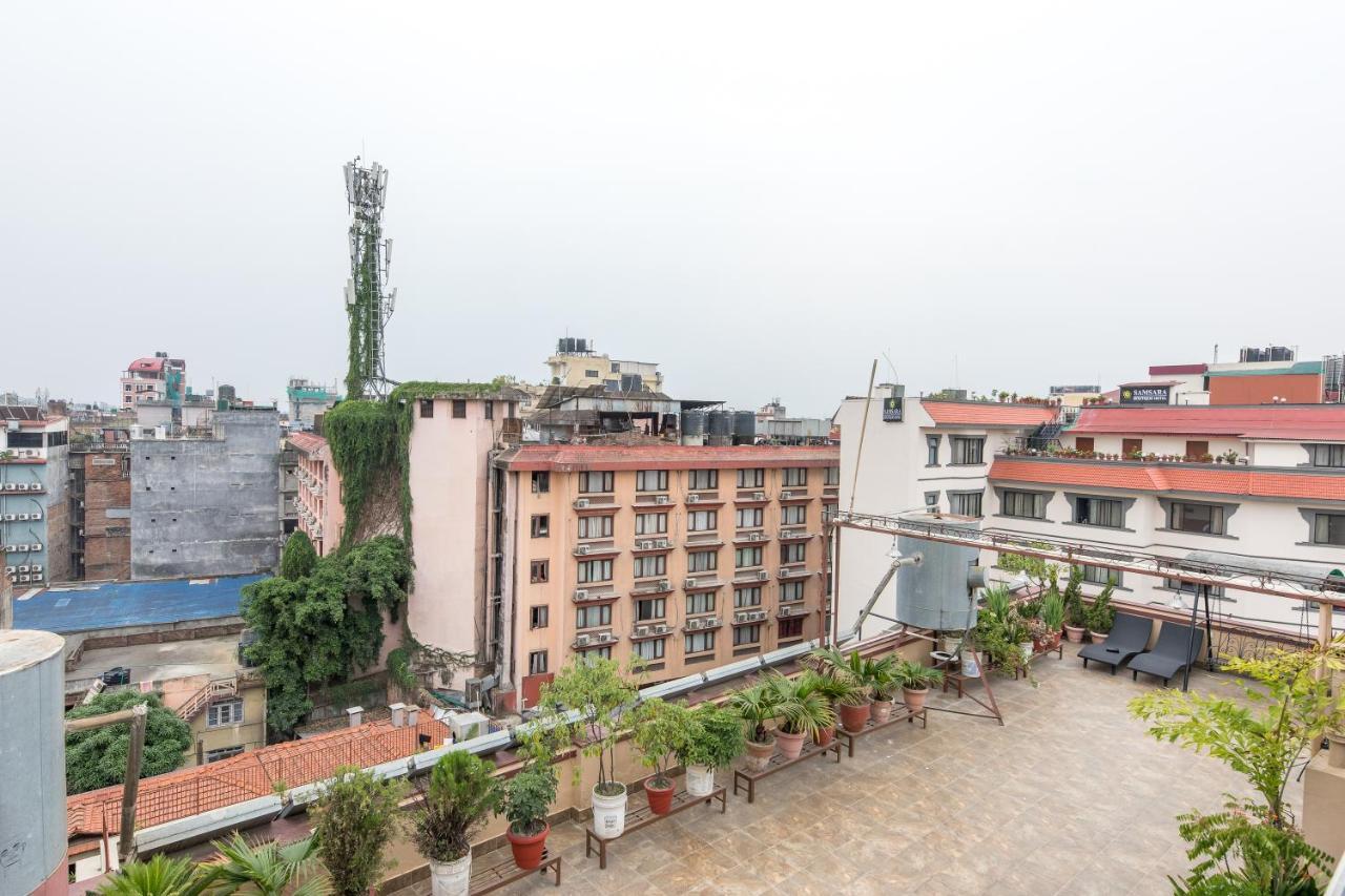 Hotel Thamel Катманду Экстерьер фото