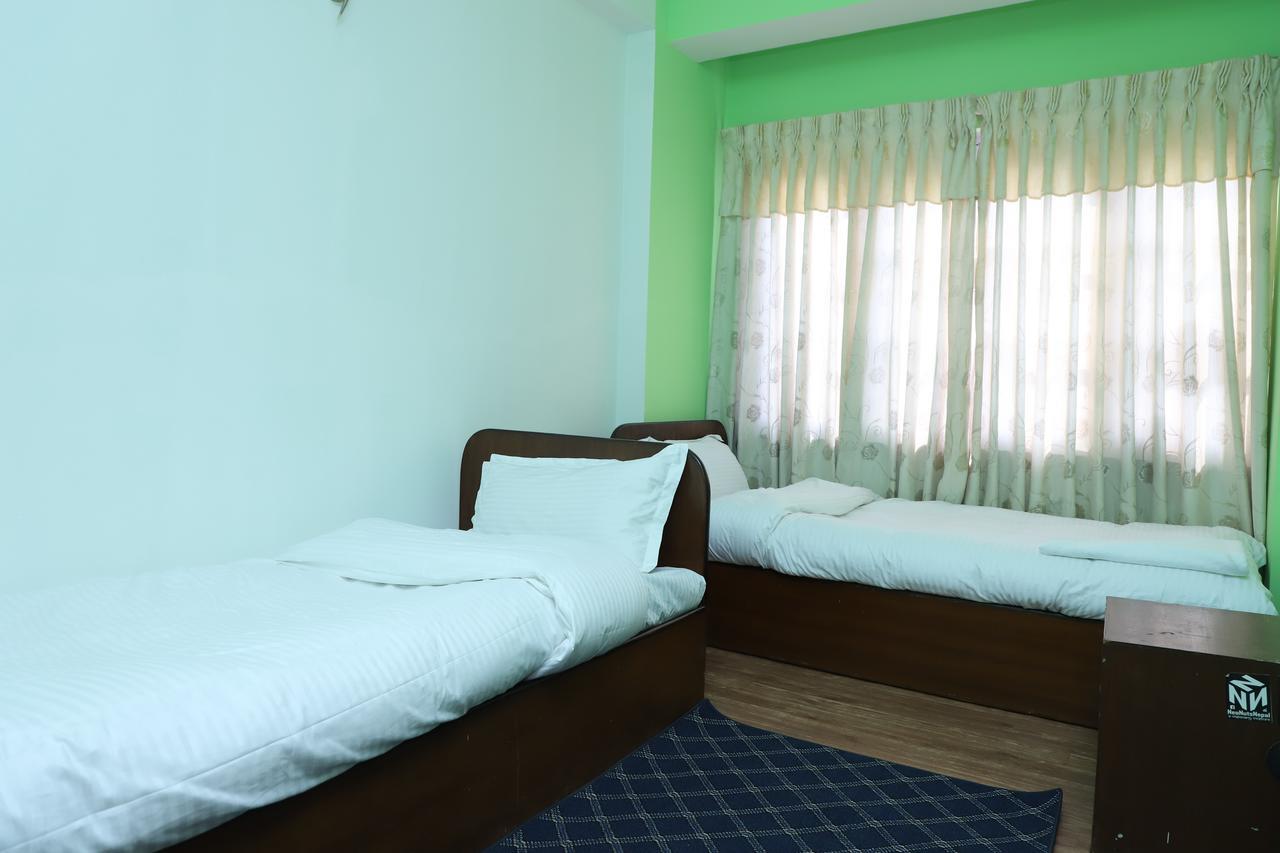 Hotel Thamel Катманду Экстерьер фото