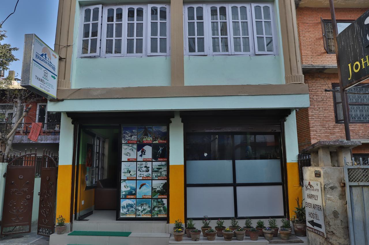 Hotel Thamel Катманду Экстерьер фото