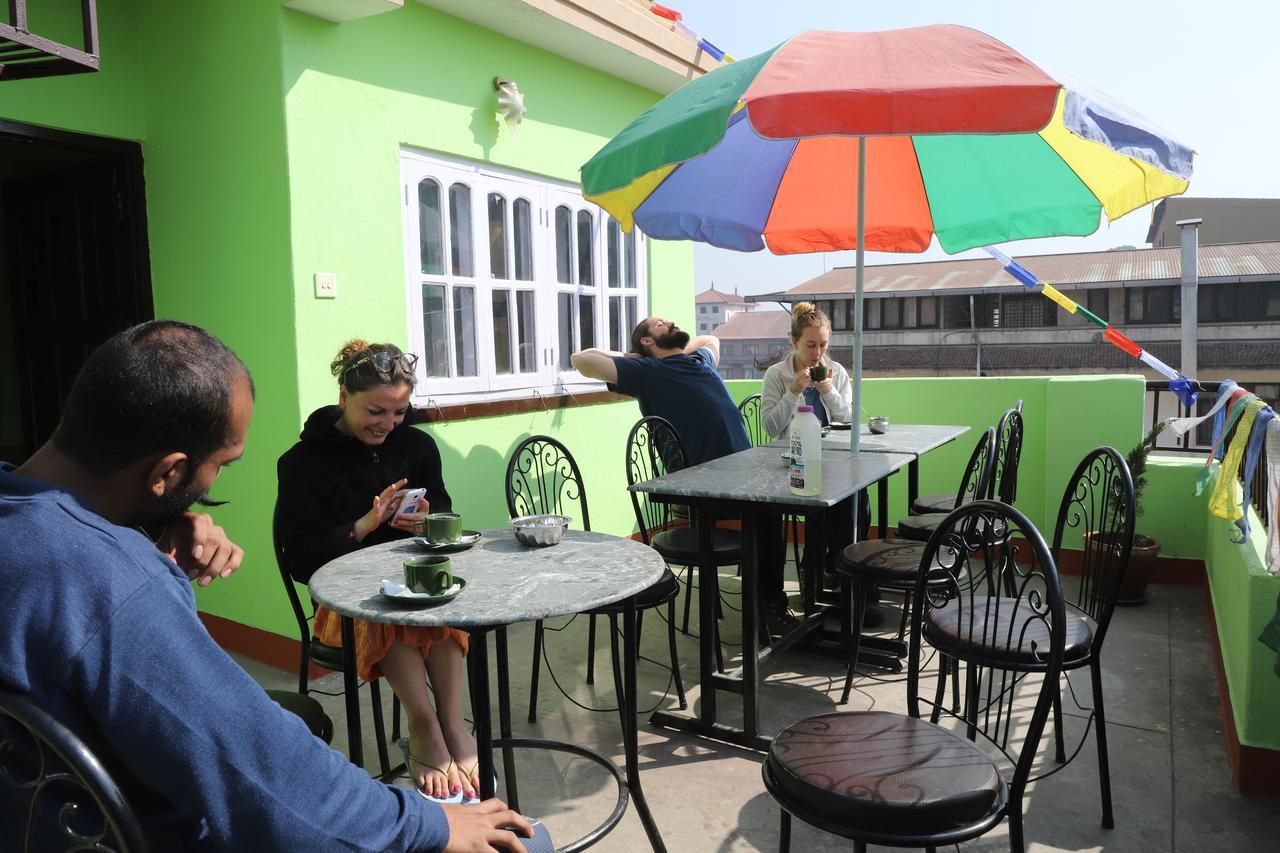 Hotel Thamel Катманду Экстерьер фото