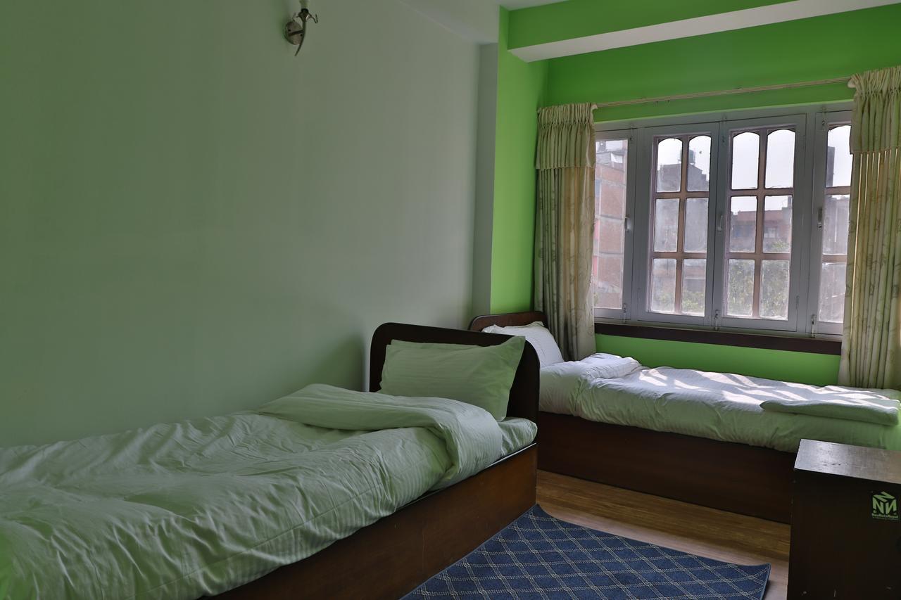 Hotel Thamel Катманду Экстерьер фото